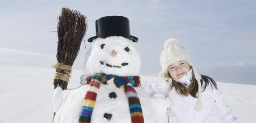 "Sněhulákologie je ale dosud teprve v plenkách," usmívá se muž, který dokonce na 18. ledna vyhlašuje Světový den sněhuláků.